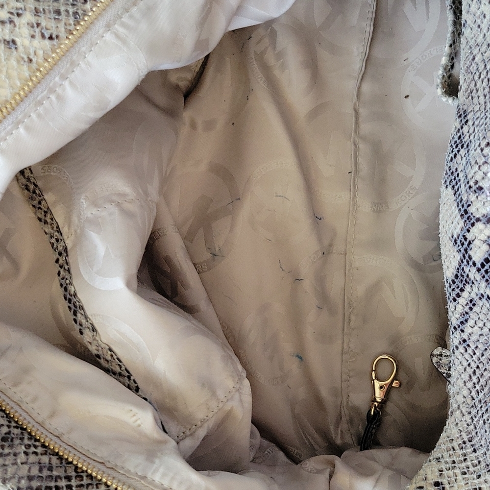 Michael Kors python hobo - Picture 11 of 11